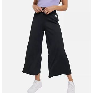 Nike culotte pants lose fit sweatpants wide leg
